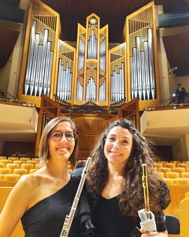 Felices de haber compartido la música de Schubert y Fauré con la Orquesta Filarmónica de España y el Coro de la Universidad Politécnica ❤️ #laOFE 
.
.
.
.
#concierto #musica #music #flautatravesera #flute #playingtogether